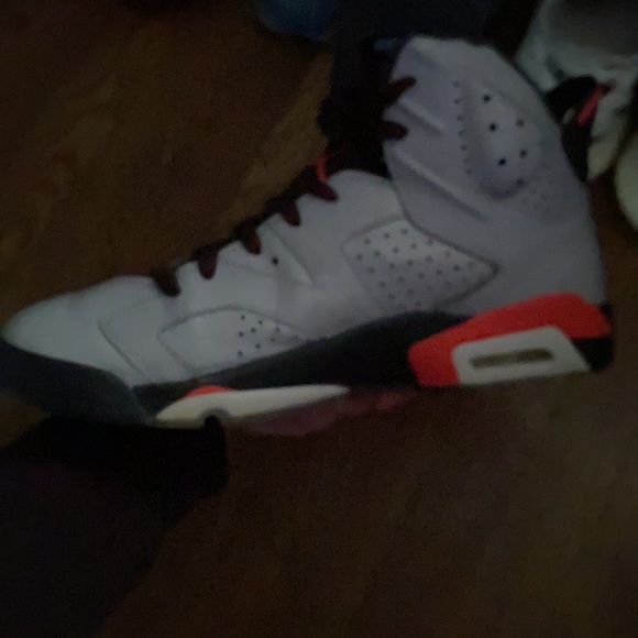 There clean and comfortable - Picture 3 of 5